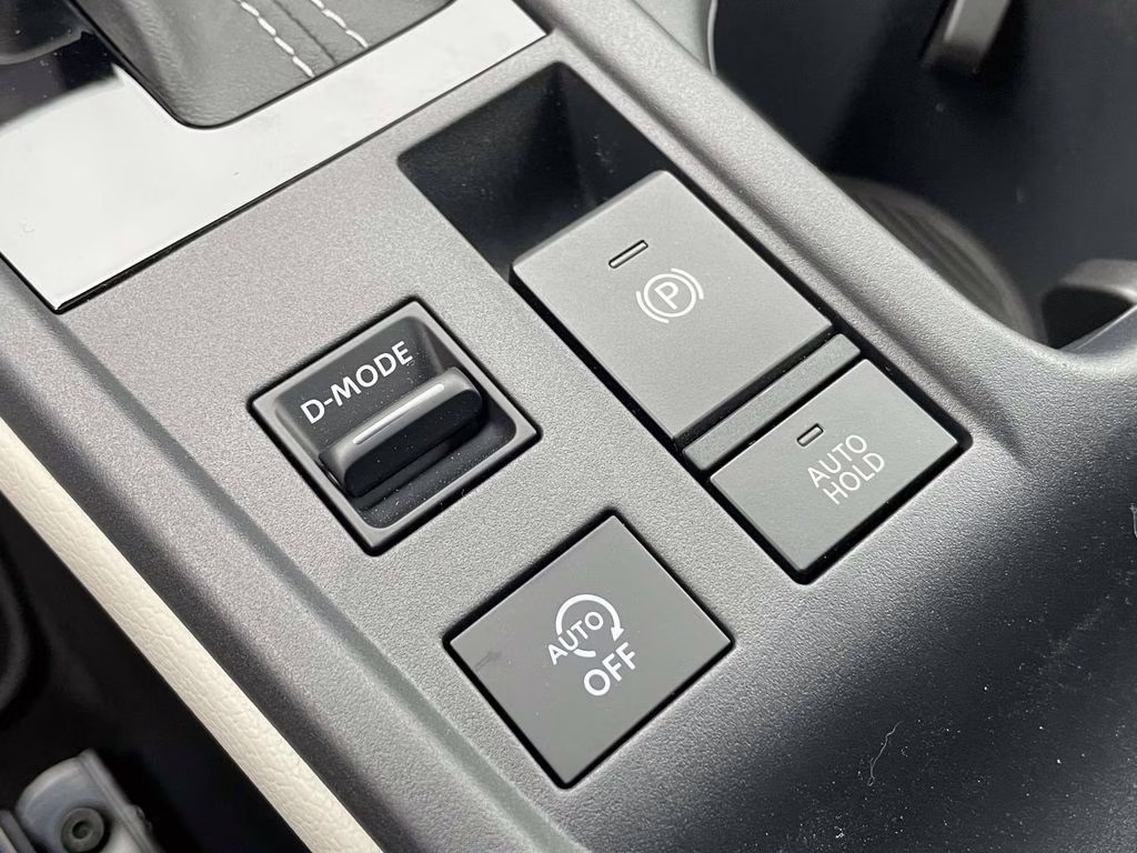 2026 Aspen White Tricoat Nissan Sentra SL FWD Sedan