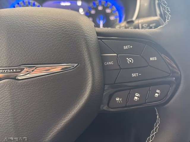 2026 Silver Mist Clearcoat Chrysler Pacifica Limited AWD Van