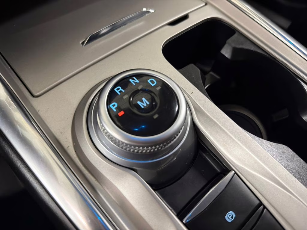 2021 Iconic Silver Metallic Ford Explorer Limited RWD SUV