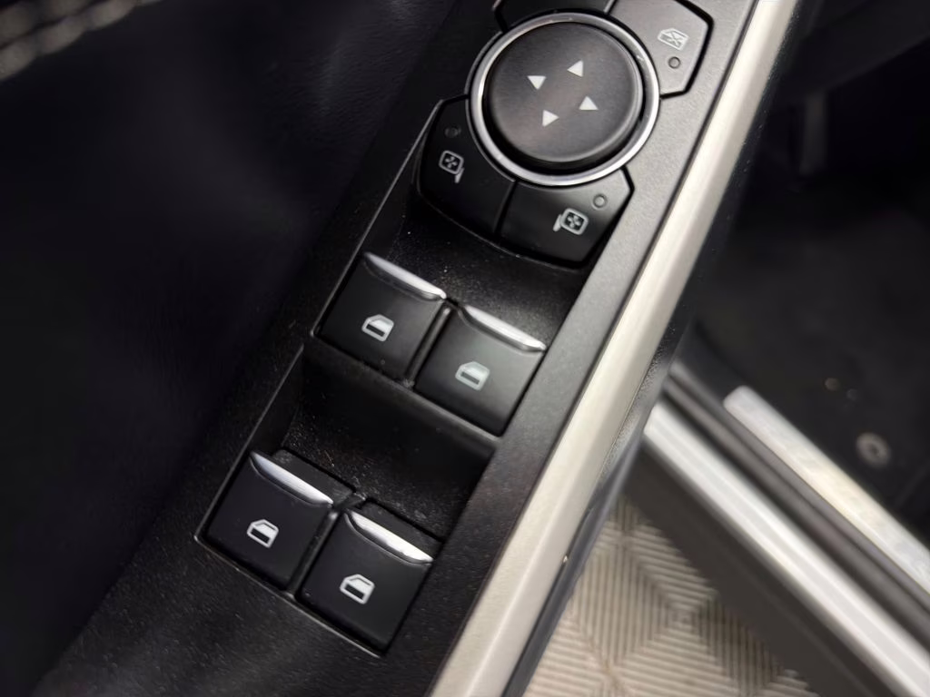 2021 Iconic Silver Metallic Ford Explorer Limited RWD SUV