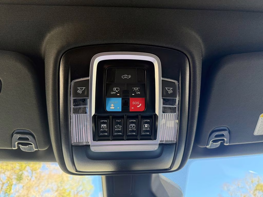 2026 Diamond Black Crystal Pearlcoat Ram 1500 Laramie 4X4 Truck