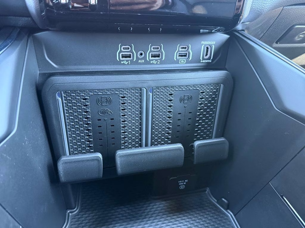 2026 Diamond Black Crystal Pearlcoat Ram 1500 Laramie 4X4 Truck