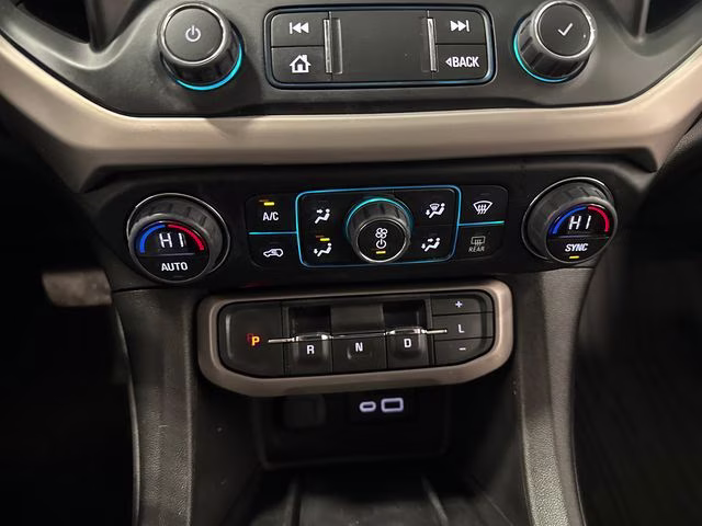 2023 Summit White GMC Acadia Denali AWD SUV