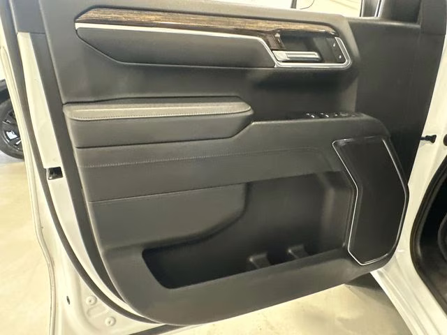 2023 Summit White GMC Sierra 1500 Elevation 4X4 Truck