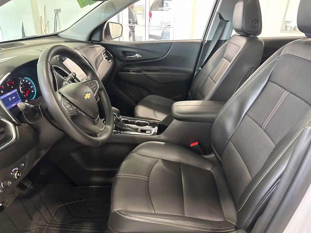2023 Summit White Chevrolet Equinox Premier AWD SUV