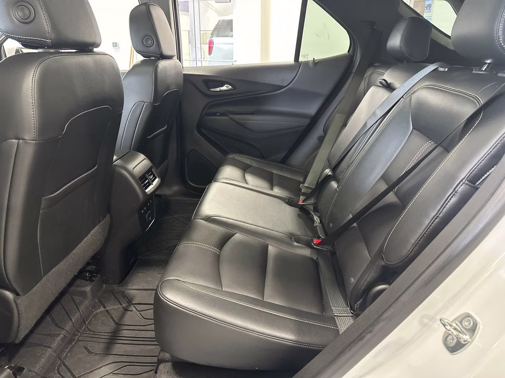 2023 Summit White Chevrolet Equinox Premier AWD SUV