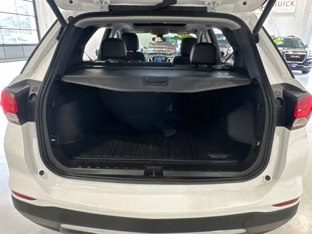 2023 Summit White Chevrolet Equinox Premier AWD SUV