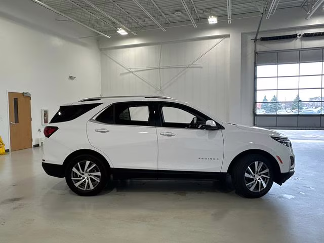 2023 Summit White Chevrolet Equinox Premier AWD SUV