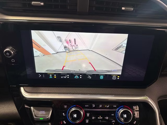 2023 White Frost Tricoat GMC Sierra 1500 Denali 4X4 Truck