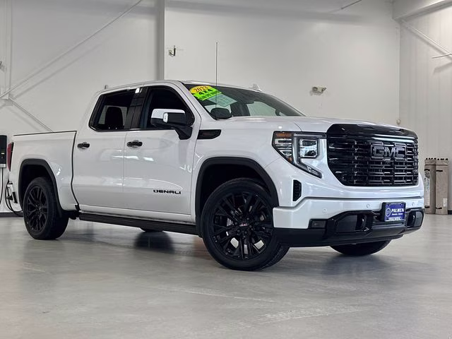 2023 White Frost Tricoat GMC Sierra 1500 Denali 4X4 Truck