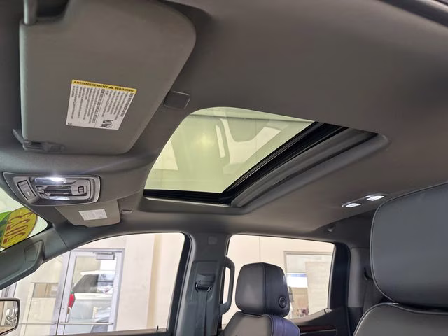 2023 White Frost Tricoat GMC Sierra 1500 Denali 4X4 Truck