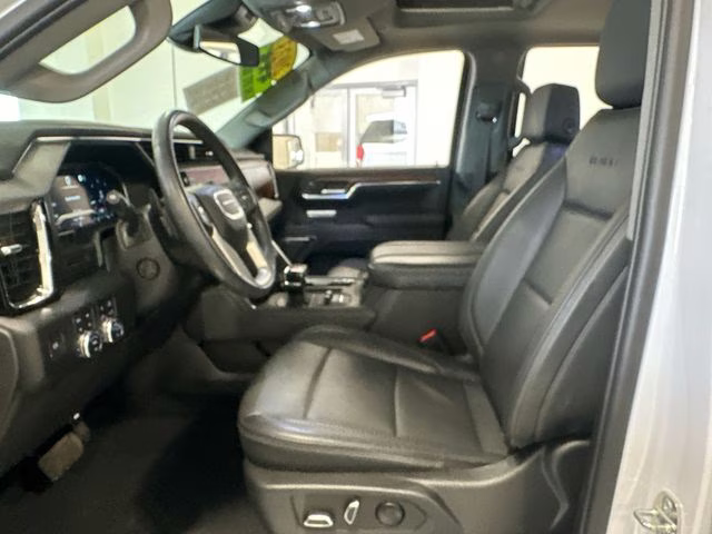 2023 White Frost Tricoat GMC Sierra 1500 Denali 4X4 Truck