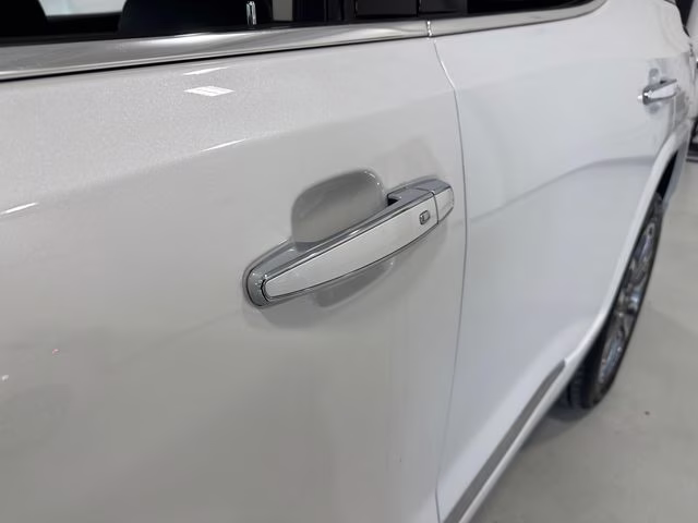 2023 Summit White GMC Acadia Denali AWD SUV