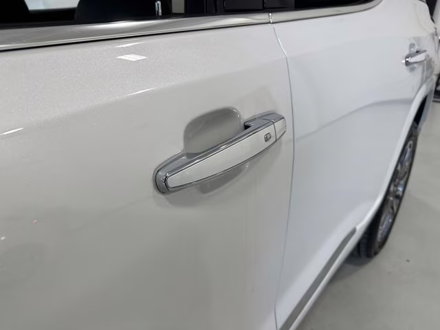 2023 Summit White GMC Acadia Denali AWD SUV