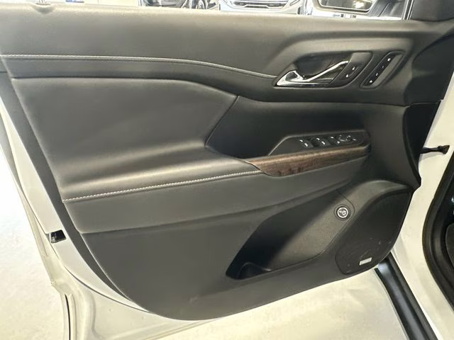 2023 Summit White GMC Acadia Denali AWD SUV