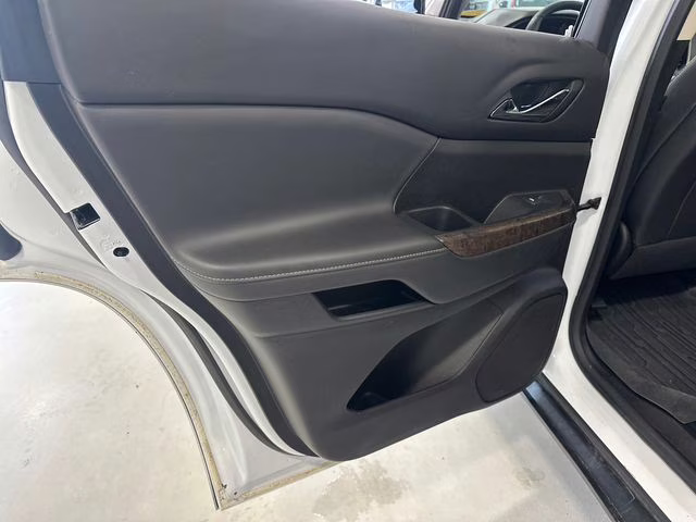 2023 Summit White GMC Acadia Denali AWD SUV