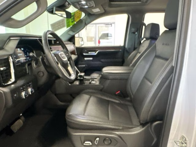 2023 White Frost Tricoat GMC Sierra 1500 Denali 4X4 Truck