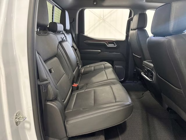 2023 White Frost Tricoat GMC Sierra 1500 Denali 4X4 Truck