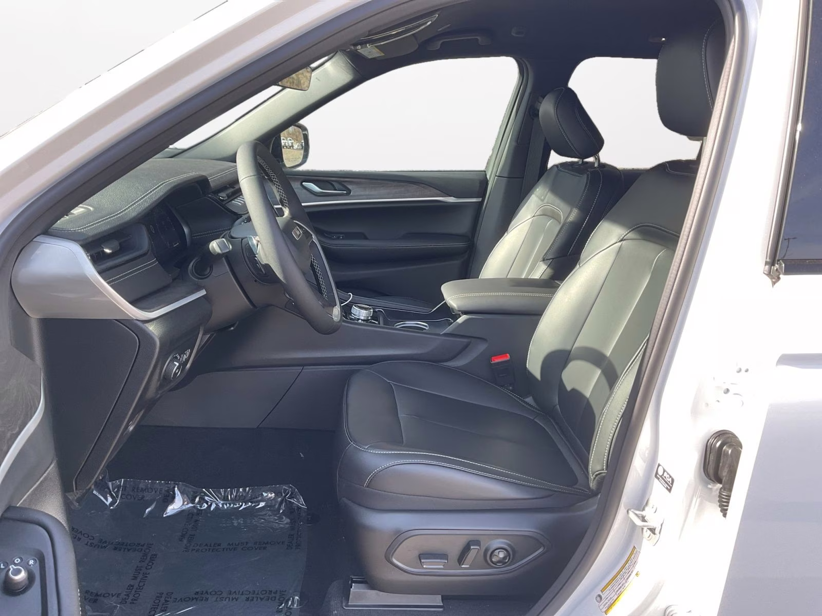 2026 Bright White Clearcoat Jeep Grand Cherokee Limited 4X4 SUV