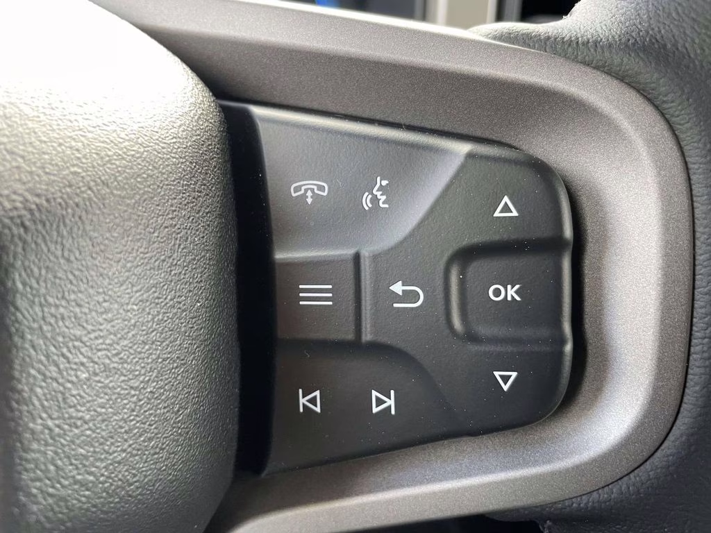 2026 White Ford Bronco Outer Banks 4X4 SUV