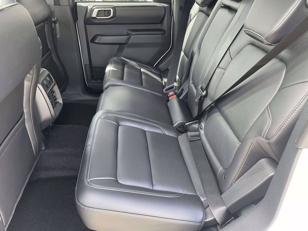 2026 White Ford Bronco Outer Banks 4X4 SUV