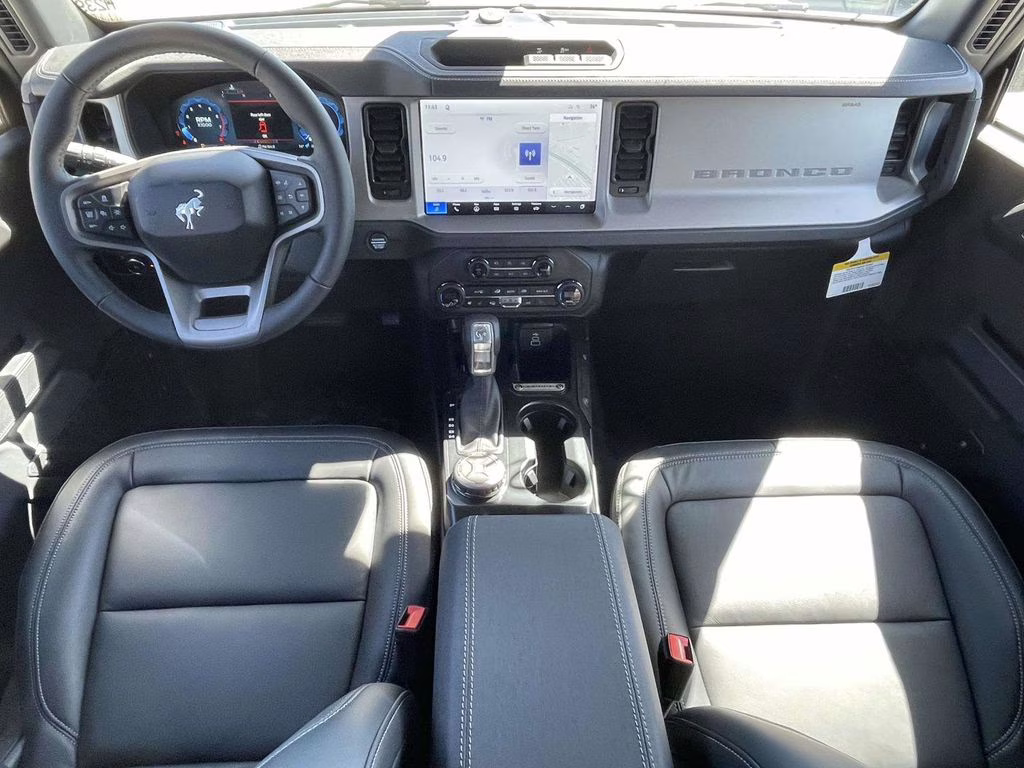 2026 Avalanche Gray Ford Bronco Outer Banks 4X4 SUV