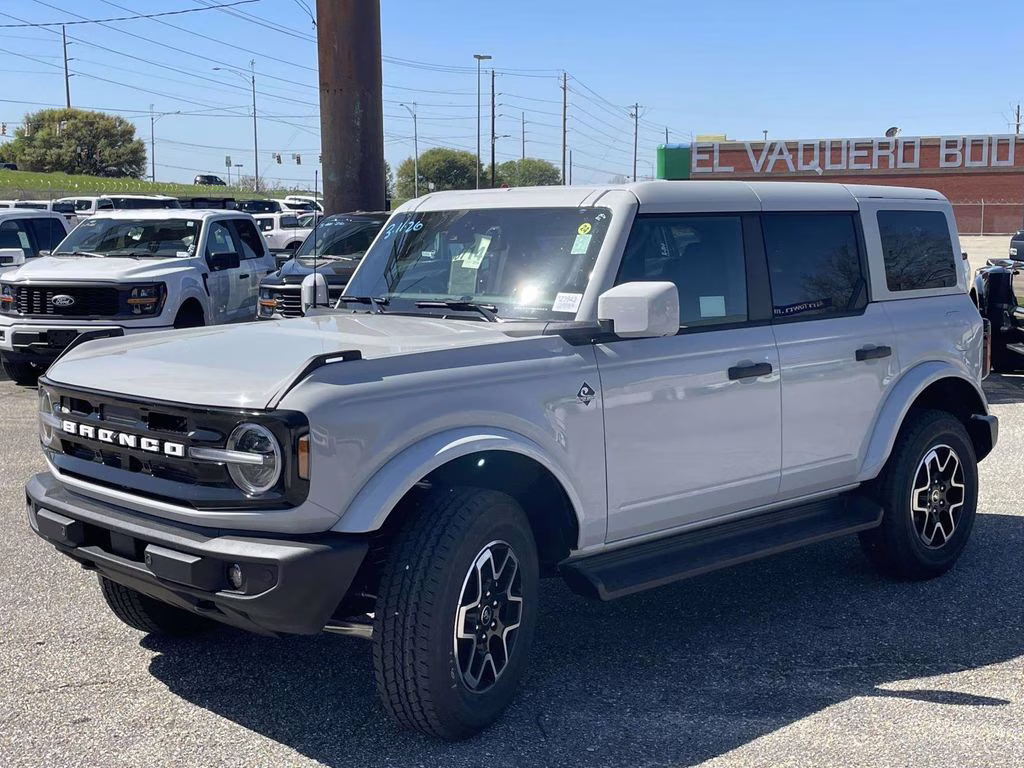 2026 Avalanche Gray Ford Bronco Outer Banks 4X4 SUV