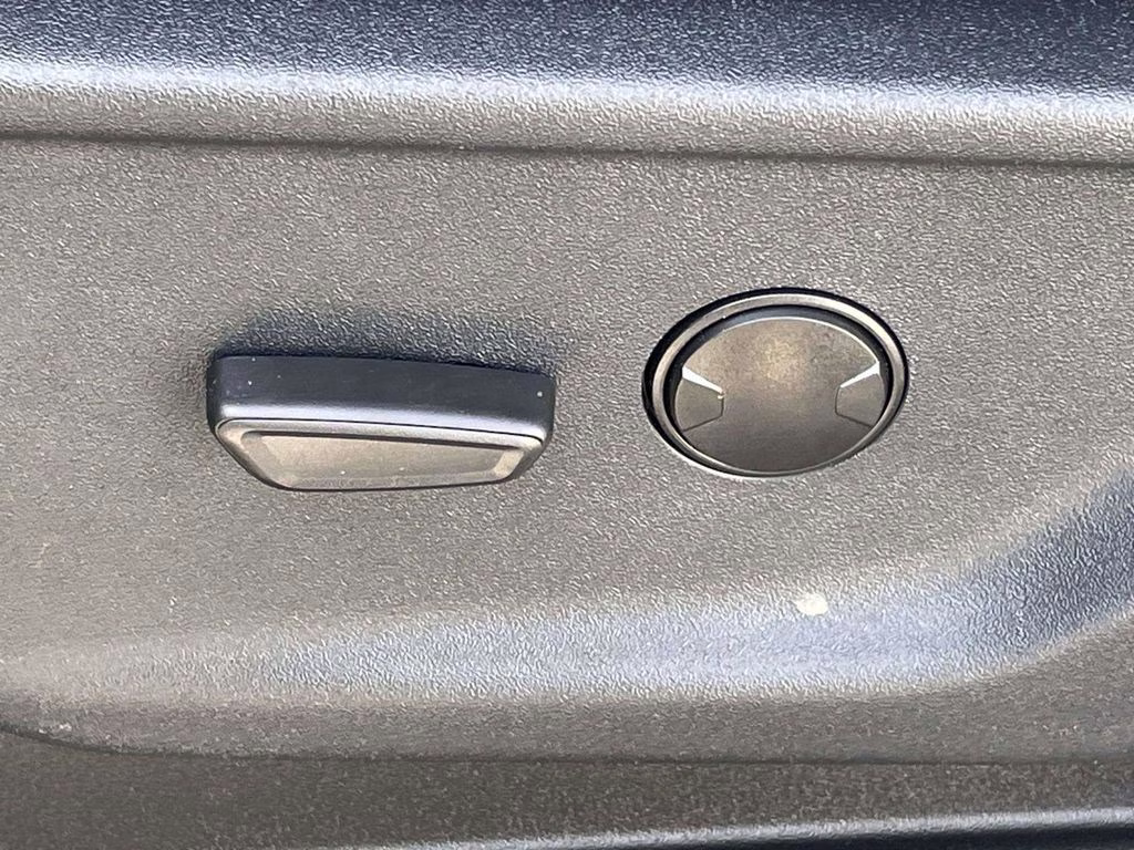 2026 Avalanche Ford Super Duty F-250 SRW XLT 4X4 Truck