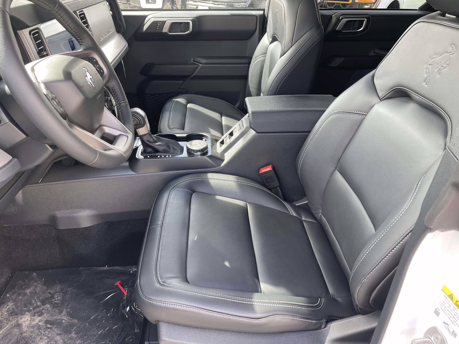 2026 White Ford Bronco Outer Banks 4X4 SUV