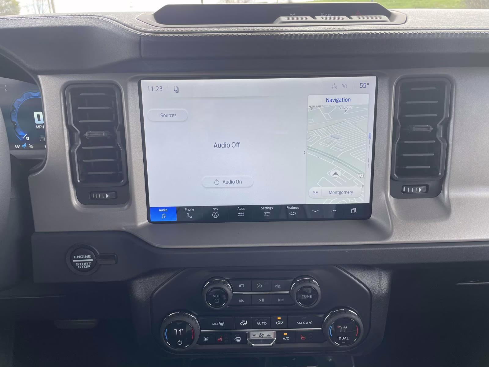 2026 White Ford Bronco Outer Banks 4X4 SUV