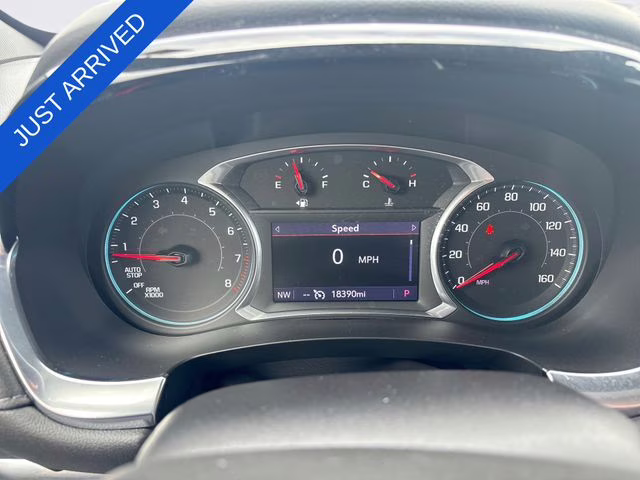 2022 Silver Sage Chevrolet Traverse LT AWD SUV