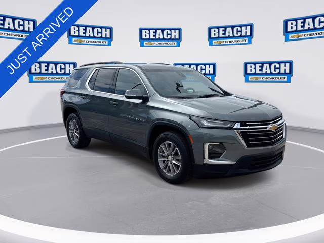 2022 Silver Sage Chevrolet Traverse LT AWD SUV