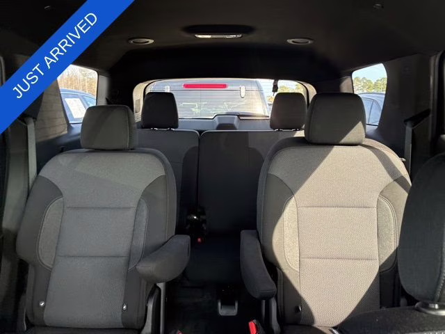 2022 Silver Sage Chevrolet Traverse LT AWD SUV