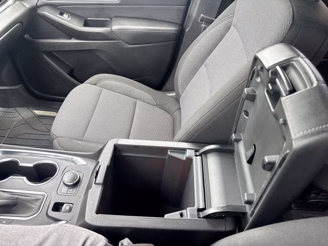 2022 Silver Sage Chevrolet Traverse LT AWD SUV