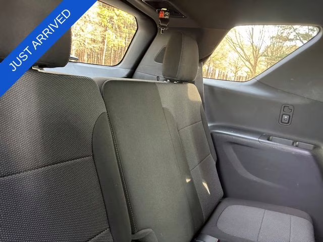 2022 Silver Sage Chevrolet Traverse LT AWD SUV