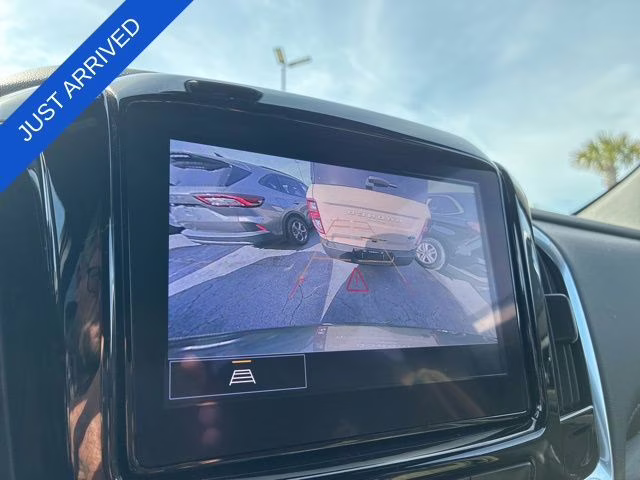 2022 Silver Sage Chevrolet Traverse LT AWD SUV