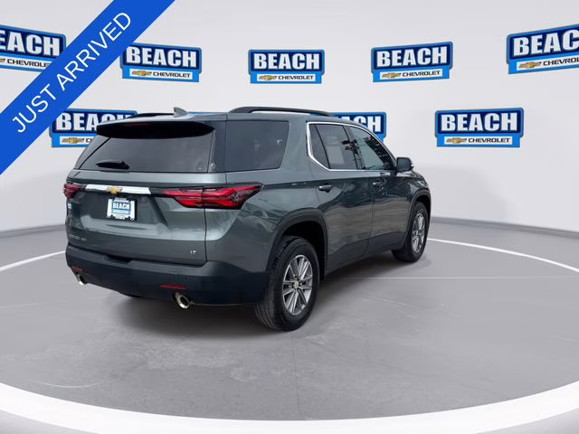 2022 Silver Sage Chevrolet Traverse LT AWD SUV