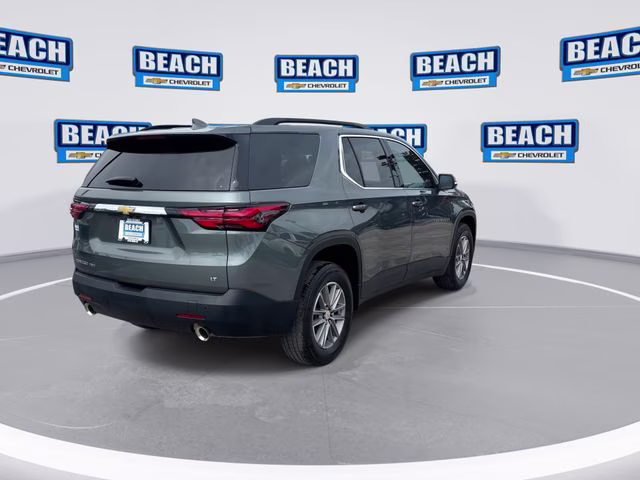 2022 Silver Sage Chevrolet Traverse LT AWD SUV