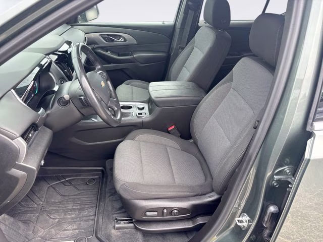 2022 Silver Sage Chevrolet Traverse LT AWD SUV