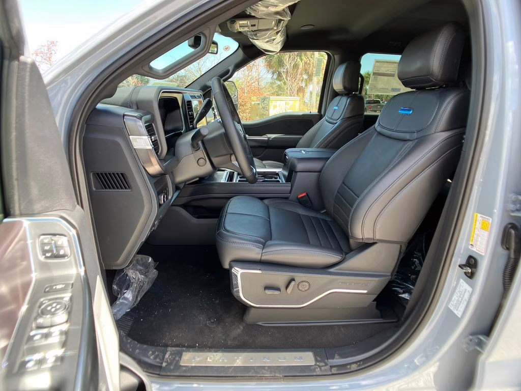 2026 Glacier Gray Metallic TriCoat Ford Super Duty F-350 SRW Platinum 4X4 Truck