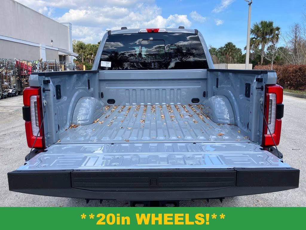 2026 Glacier Gray Metallic TriCoat Ford Super Duty F-350 SRW Platinum 4X4 Truck