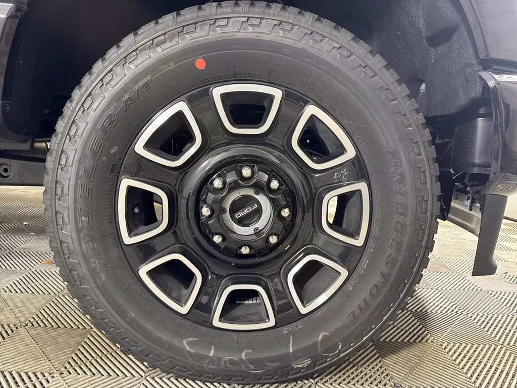 2026 Agate Black Metallic Ford Super Duty F-350 SRW Platinum 4X4 Truck