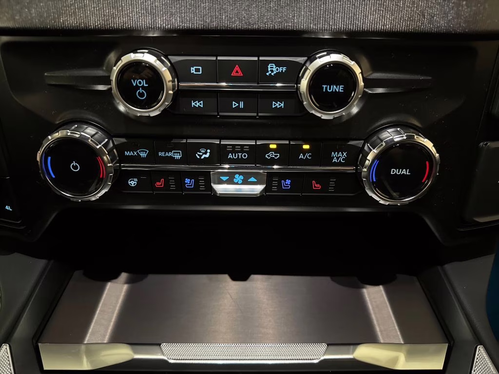 2026 Agate Black Metallic Ford Super Duty F-350 SRW Platinum 4X4 Truck