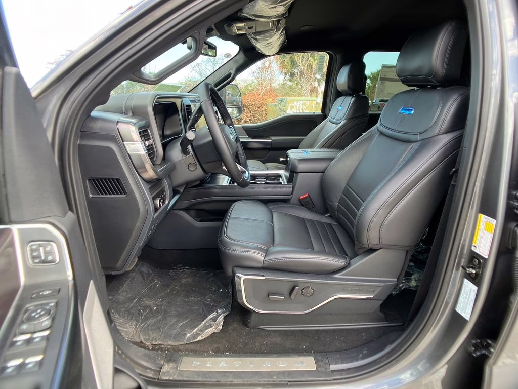 2026 Carbonized Gray Metallic Ford Super Duty F-350 SRW Platinum 4X4 Truck