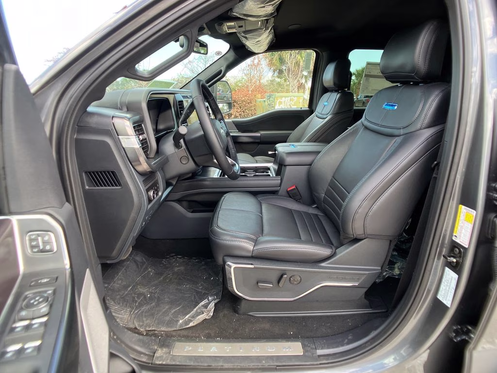 2026 Carbonized Gray Metallic Ford Super Duty F-350 SRW Platinum 4X4 Truck