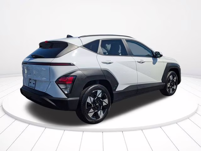 2024 Atlas White Hyundai Kona SEL FWD SUV