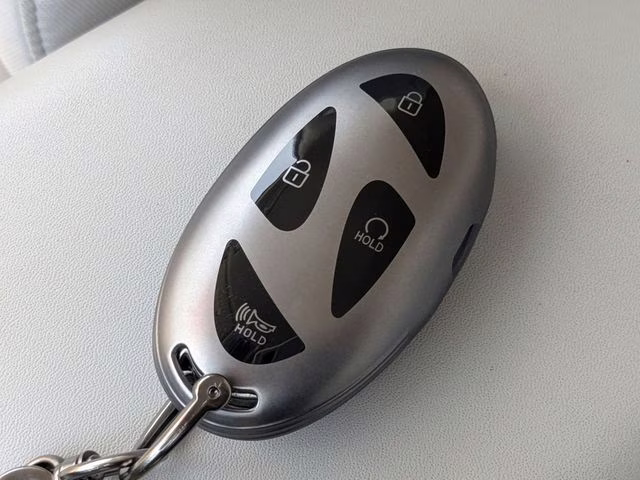 2024 Atlas White Hyundai Kona SEL FWD SUV