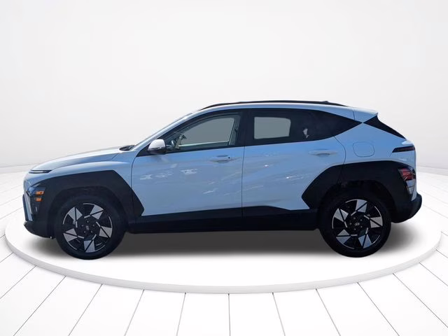 2024 Atlas White Hyundai Kona SEL FWD SUV
