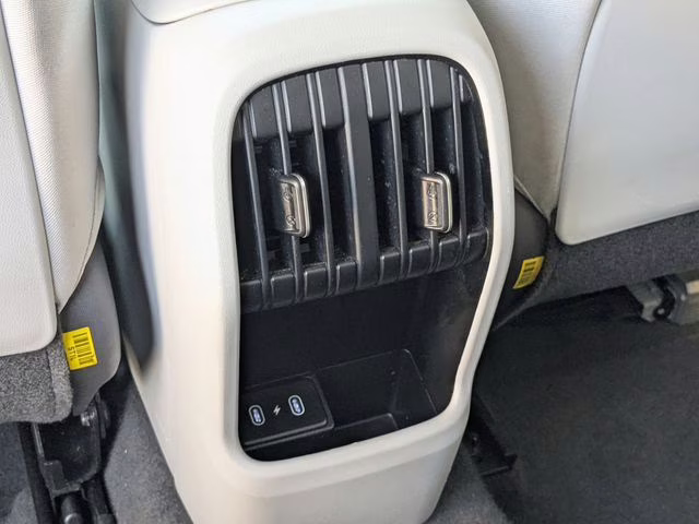 2024 Atlas White Hyundai Kona SEL FWD SUV