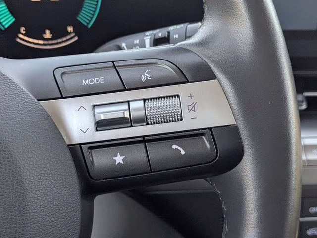 2024 Atlas White Hyundai Kona SEL FWD SUV